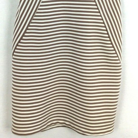 Three Pink Hearts Fitted Juniors bodycon Dress - Picture 2 of 7